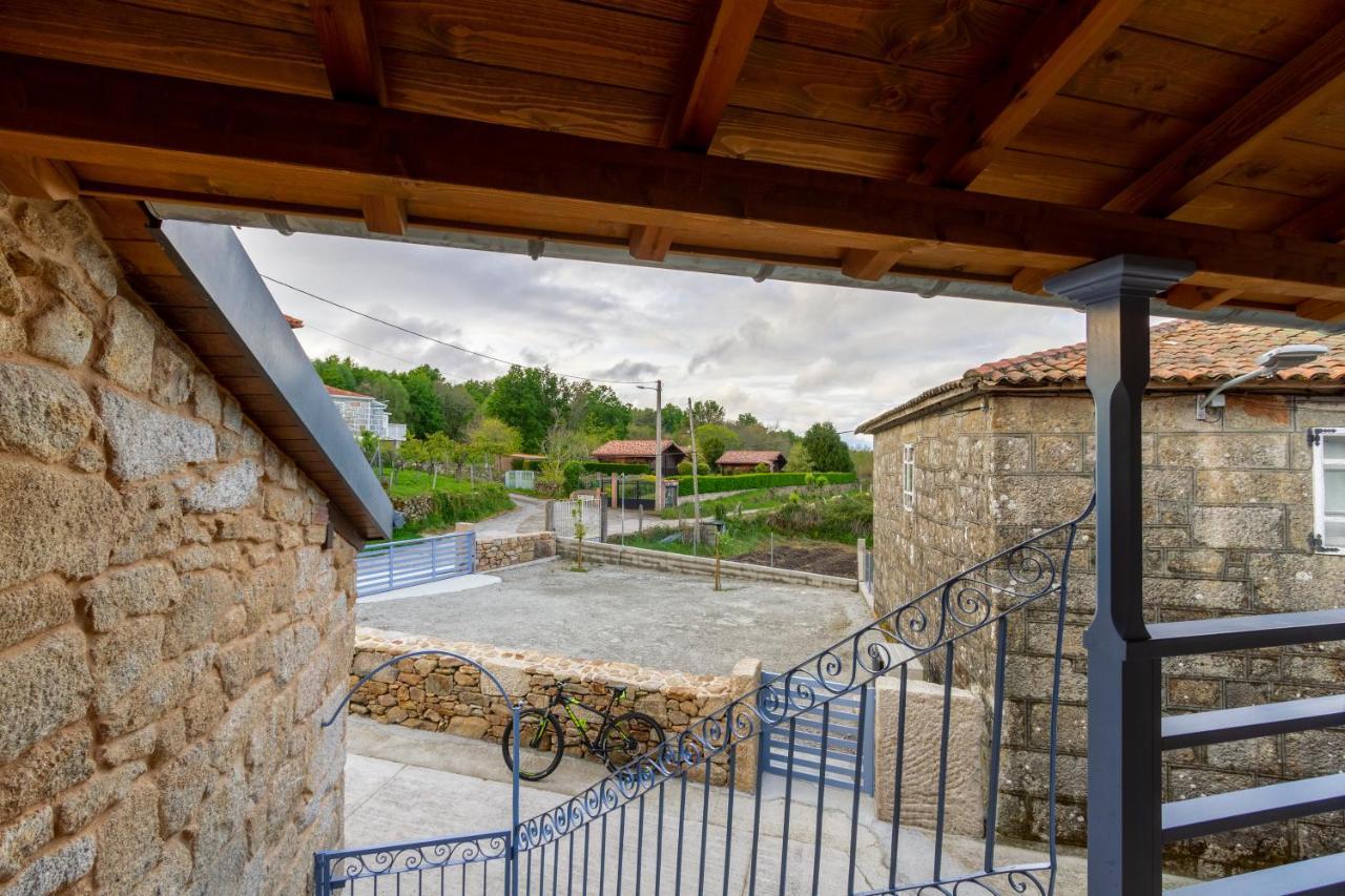 Alojamiento Turistico Caxide Parada De Sil Ribeira Sacra Exteriör bild