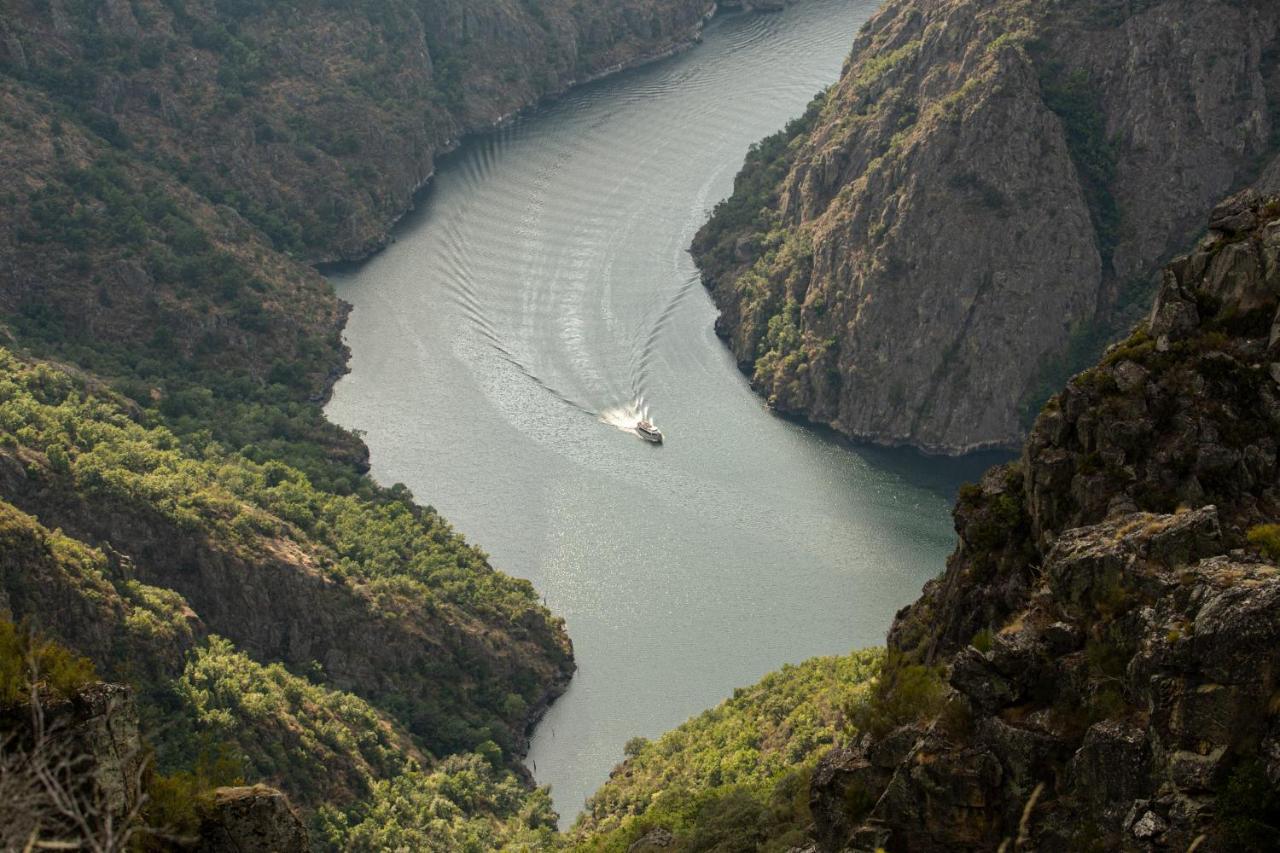 Alojamiento Turistico Caxide Parada De Sil Ribeira Sacra Exteriör bild