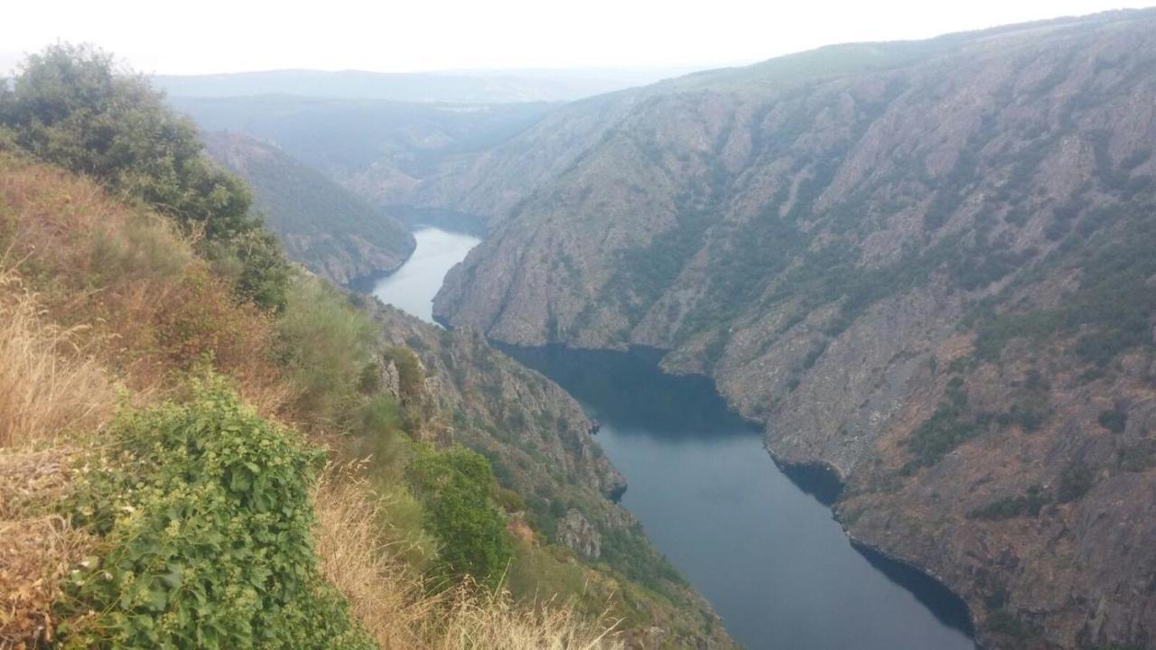 Alojamiento Turistico Caxide Parada De Sil Ribeira Sacra Exteriör bild